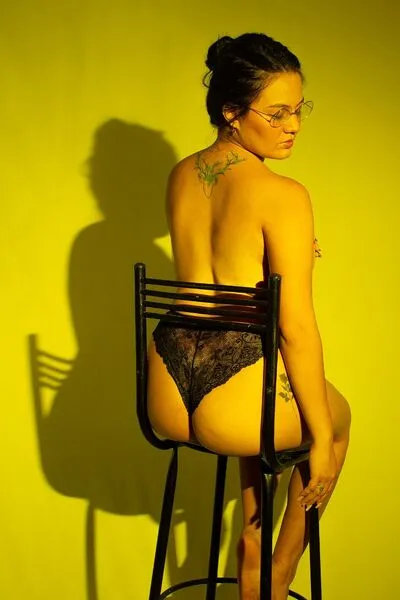 Live sex webcam photo for EmmilyToorres #5648492