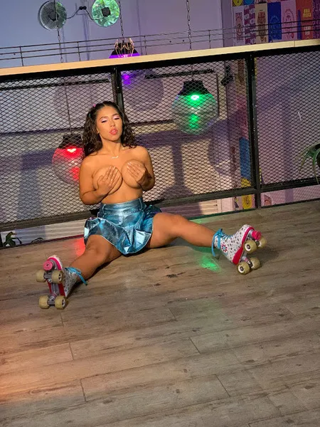 Live sex webcam photo for VioletLouis #5634233