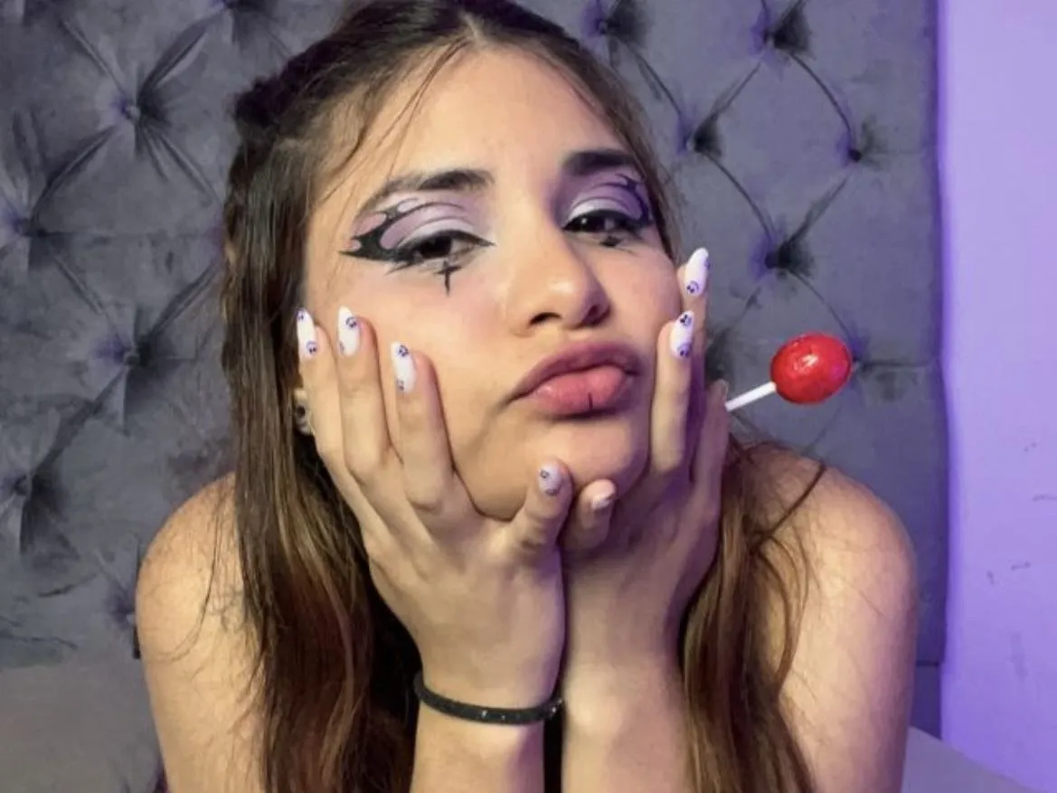 Live sex webcam photo for LiveSabrina #5926549