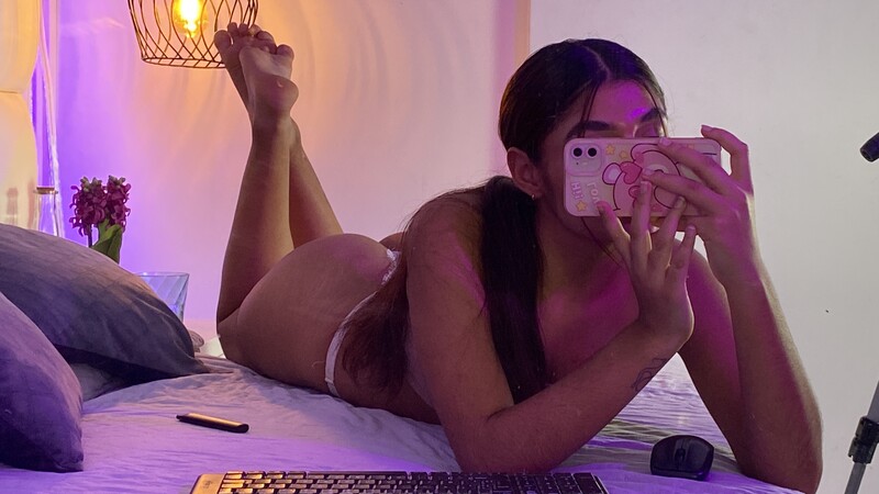 Live sex webcam photo for VanessaBossio #5645306