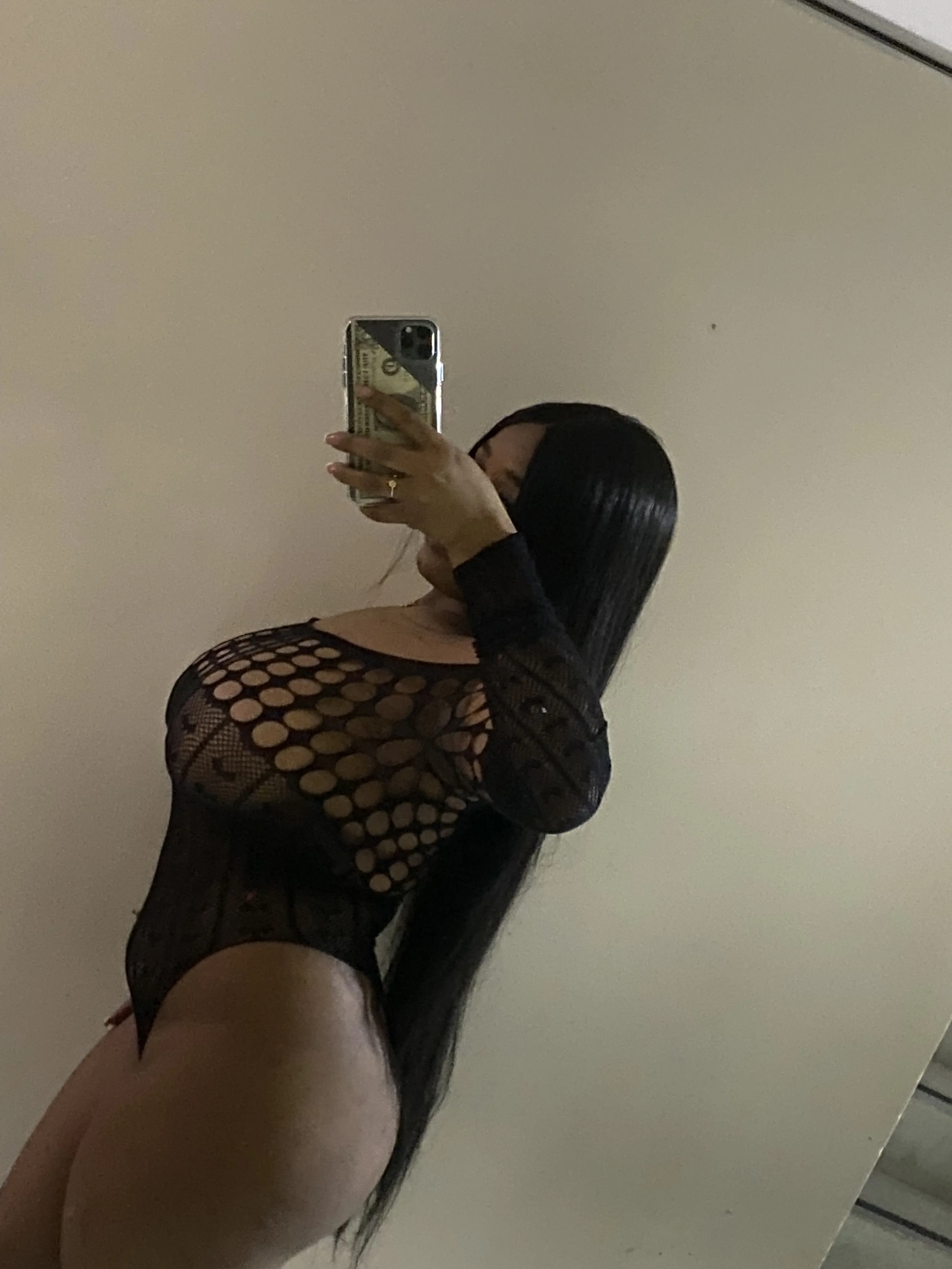 Live sex webcam photo for AmaraCollins #8485543