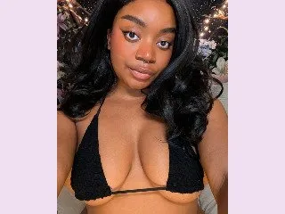 Live sex webcam photo for RobinTheSiren #6959285