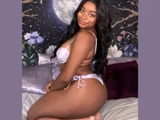 Live sex webcam photo for RobinTheSiren #6862493
