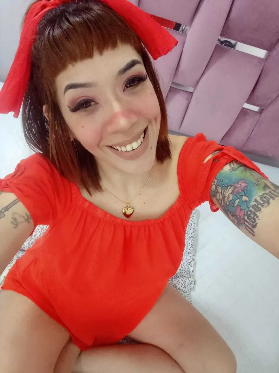 Live sex webcam photo for EmiliaKurt #7879028