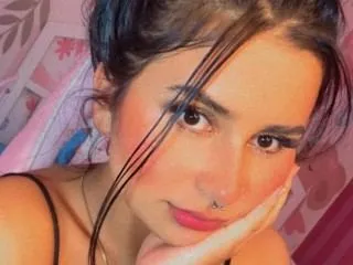 Live sex webcam photo for sofiimiller18 #5973120