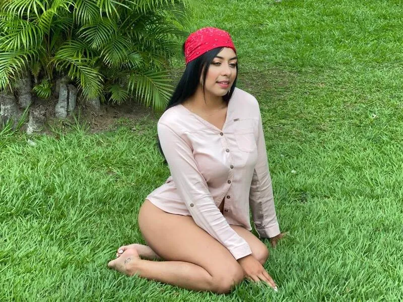 Live sex webcam photo for JeimyFords #5747923