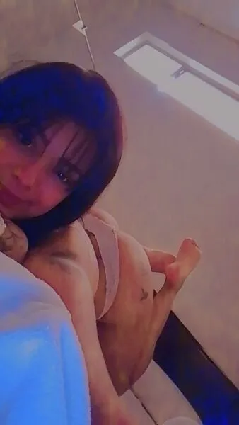 Live sex webcam photo for CatalinaEv #5655674