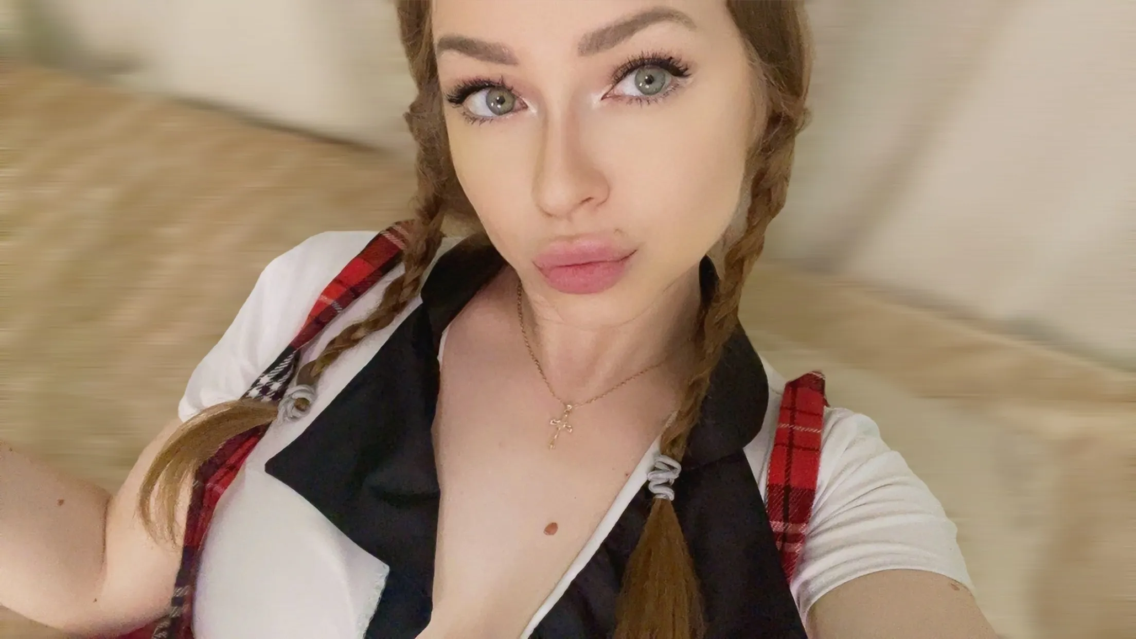 Live sex webcam photo for XStormy #7886986