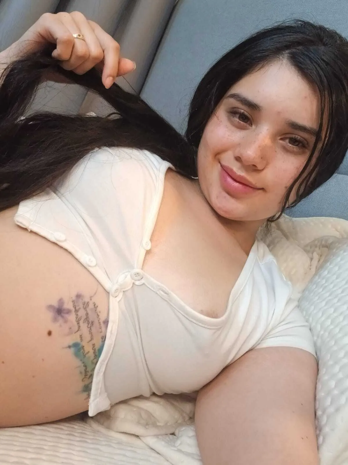 Live sex webcam photo for minntviolet #7364777