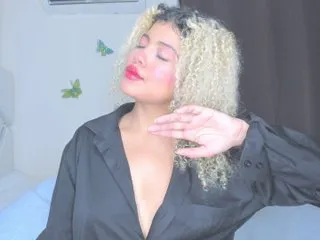 Live sex webcam photo for sofiacastillo99 #8469981