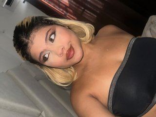 Live sex webcam photo for sofiacastillo99 #8734199