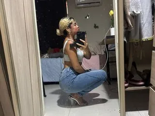 Live sex webcam photo for sofiacastillo99 #8472150