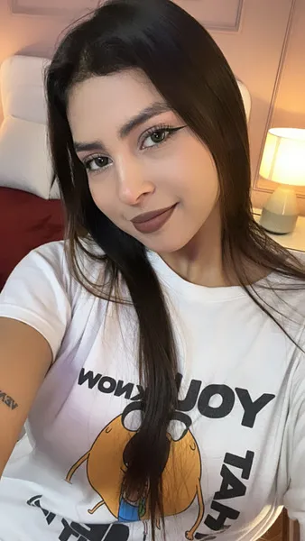 Live sex webcam photo for Charlottecoopeer #5910861