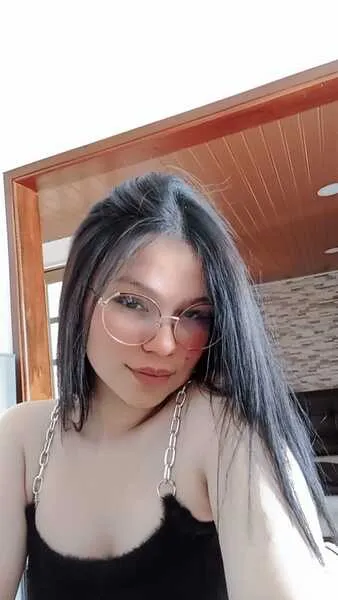 Live sex webcam photo for arlasofiacm101 #5650374