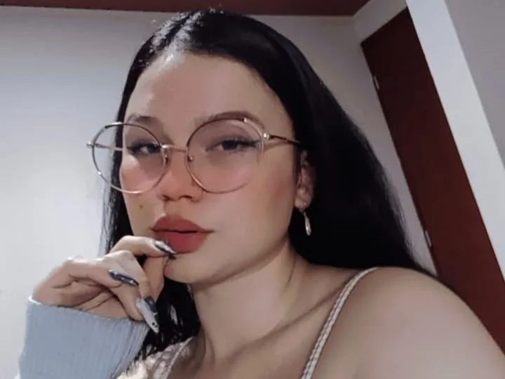 Live sex webcam photo for arlasofiacm101 #5642152