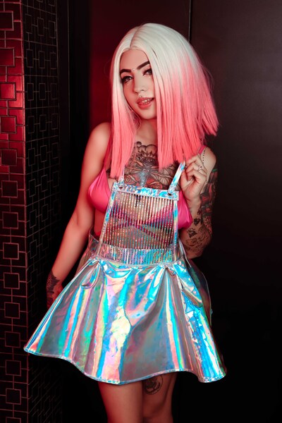 Live sex webcam photo for NikkiLaurentt #6112380