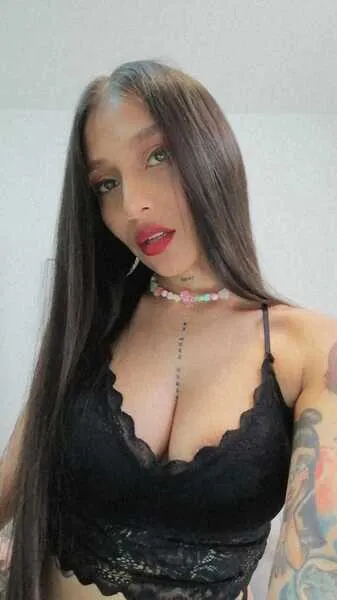 Live sex webcam photo for MiaaLaurent #5736793