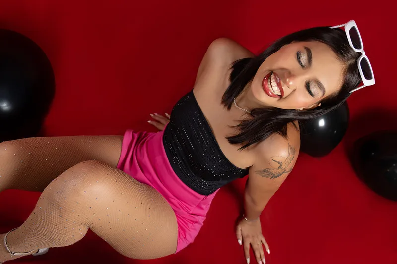 Live sex webcam photo for IrisMiller #6229943