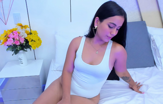 Live sex webcam photo for LunaBlaker #5731971