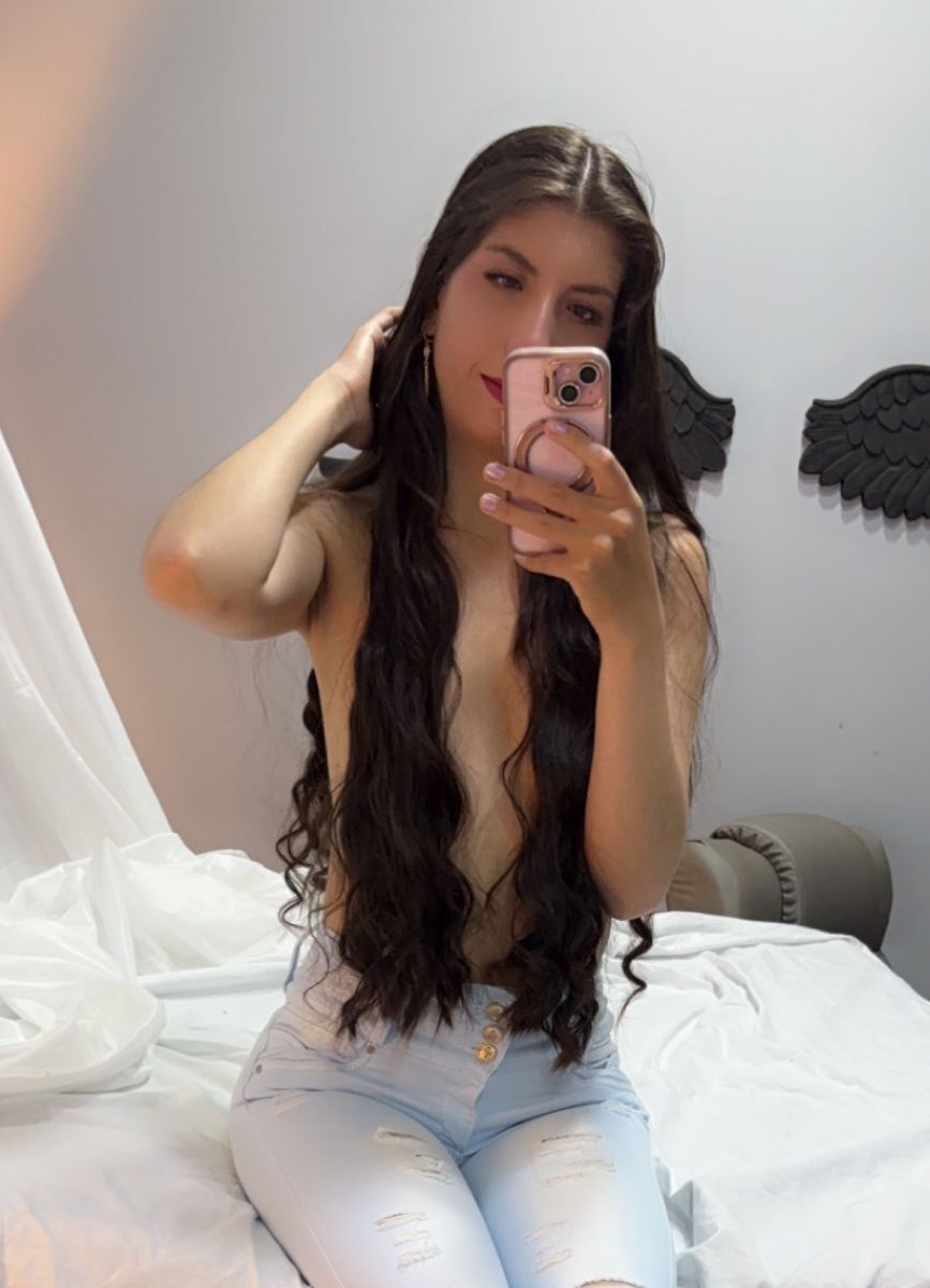 Live sex webcam photo for Megannklein #7879730