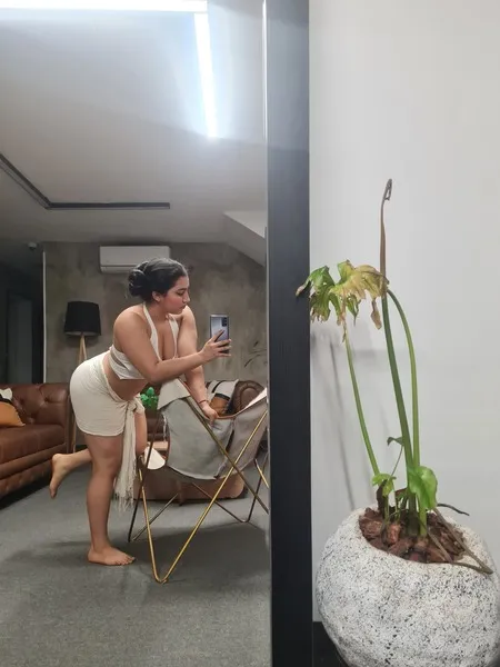 Live sex webcam photo for ELICHITA #6124288