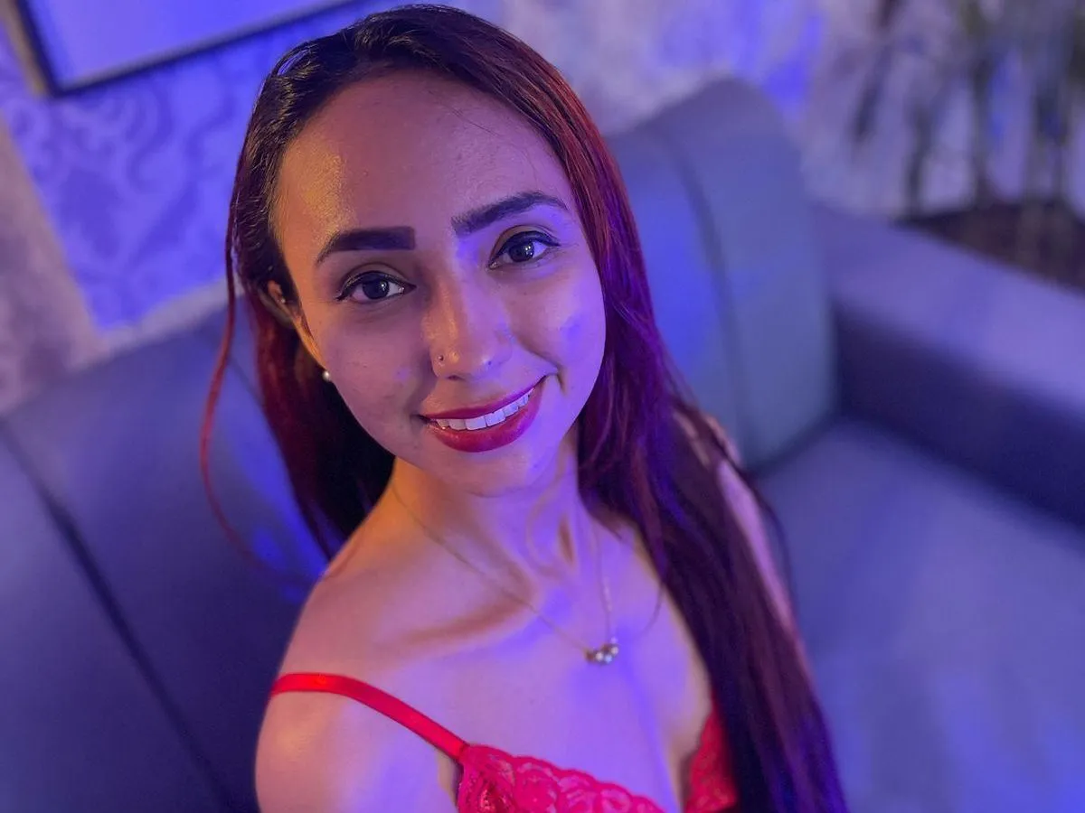 Live sex webcam photo for KELSEYFOXY #5669910