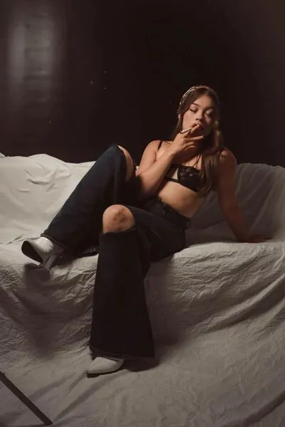 Live sex webcam photo for SophieParkerr #5653702