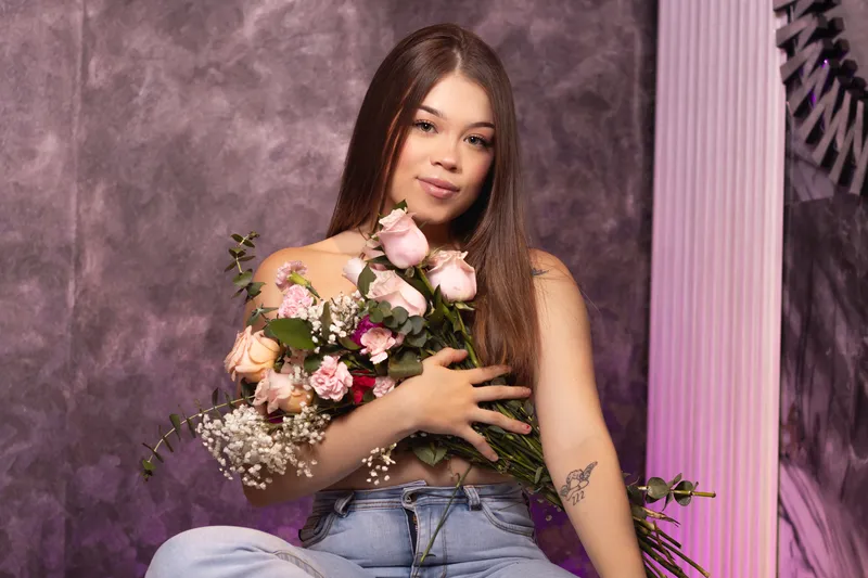 Live sex webcam photo for SophieParkerr #6234585