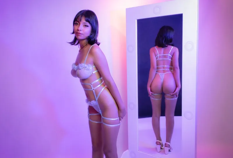 Live sex webcam photo for nicoleevansz #6279156