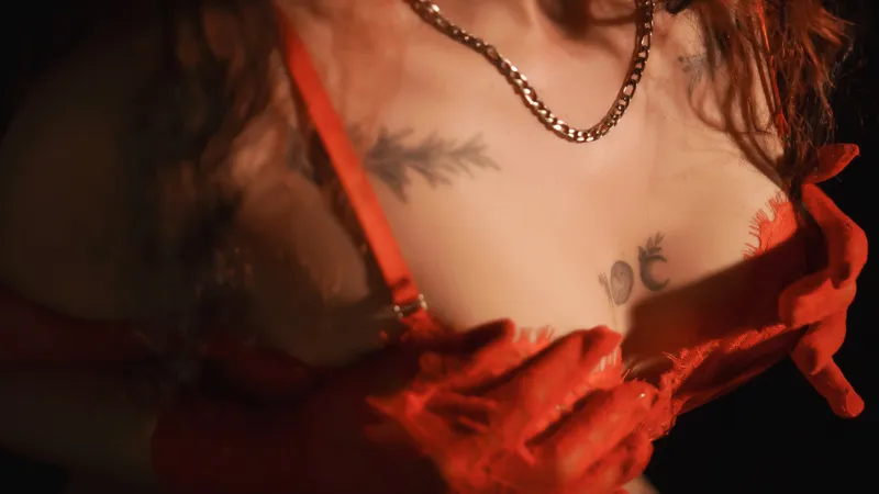 Live sex webcam photo for LilyRoberts #5860609