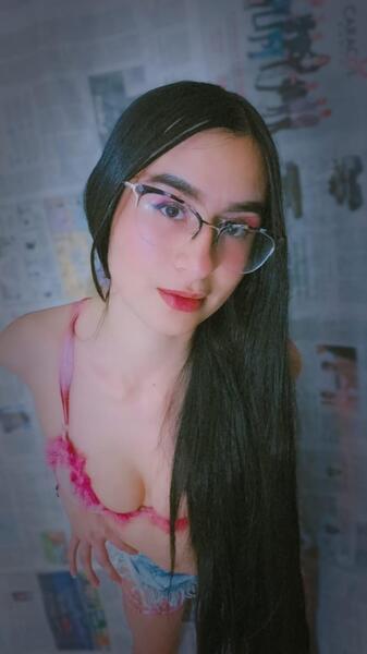 Live sex webcam photo for MolliEcxotica #5654624