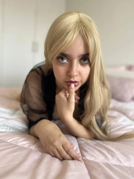 Live sex webcam photo for milkcoconut #5684933