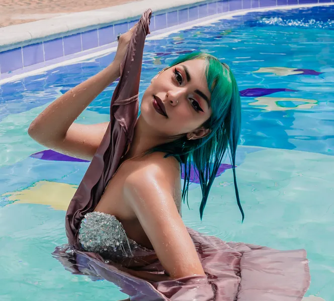 Live sex webcam photo for LilaSyren #6015132