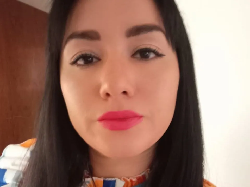 Live sex webcam photo for EmilyLatinax #5704181