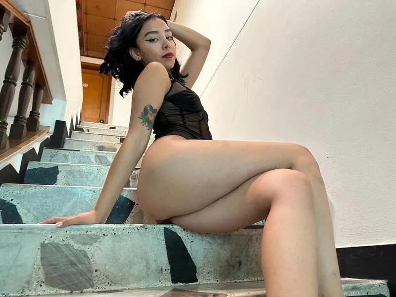 Live sex webcam photo for MiahTyler #5678238