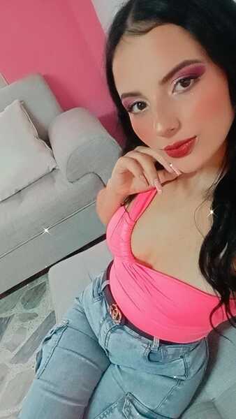 Live sex webcam photo for CelesteeCutee #6242958