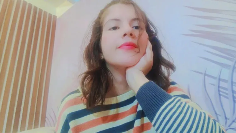 Live sex webcam photo for LittleRachel #5728947