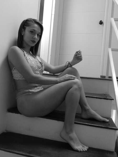 Live sex webcam photo for AntonellaGoldenn #5685100