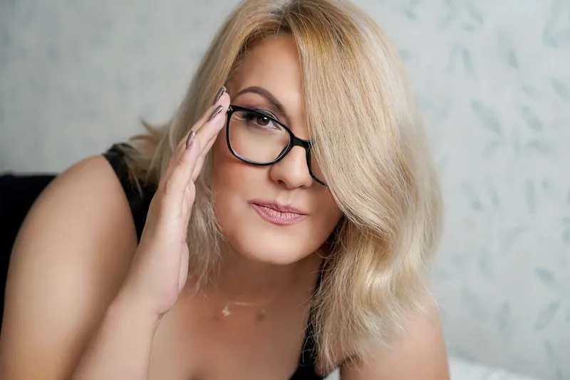 Live sex webcam photo for PHEEOBEx #5732360