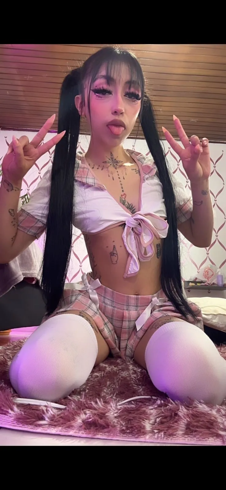 Live sex webcam photo for SophiexBunny #8479365
