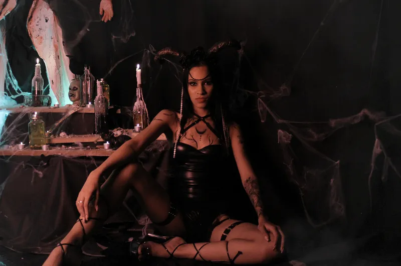 Live sex webcam photo for ReginaMoor #5721003