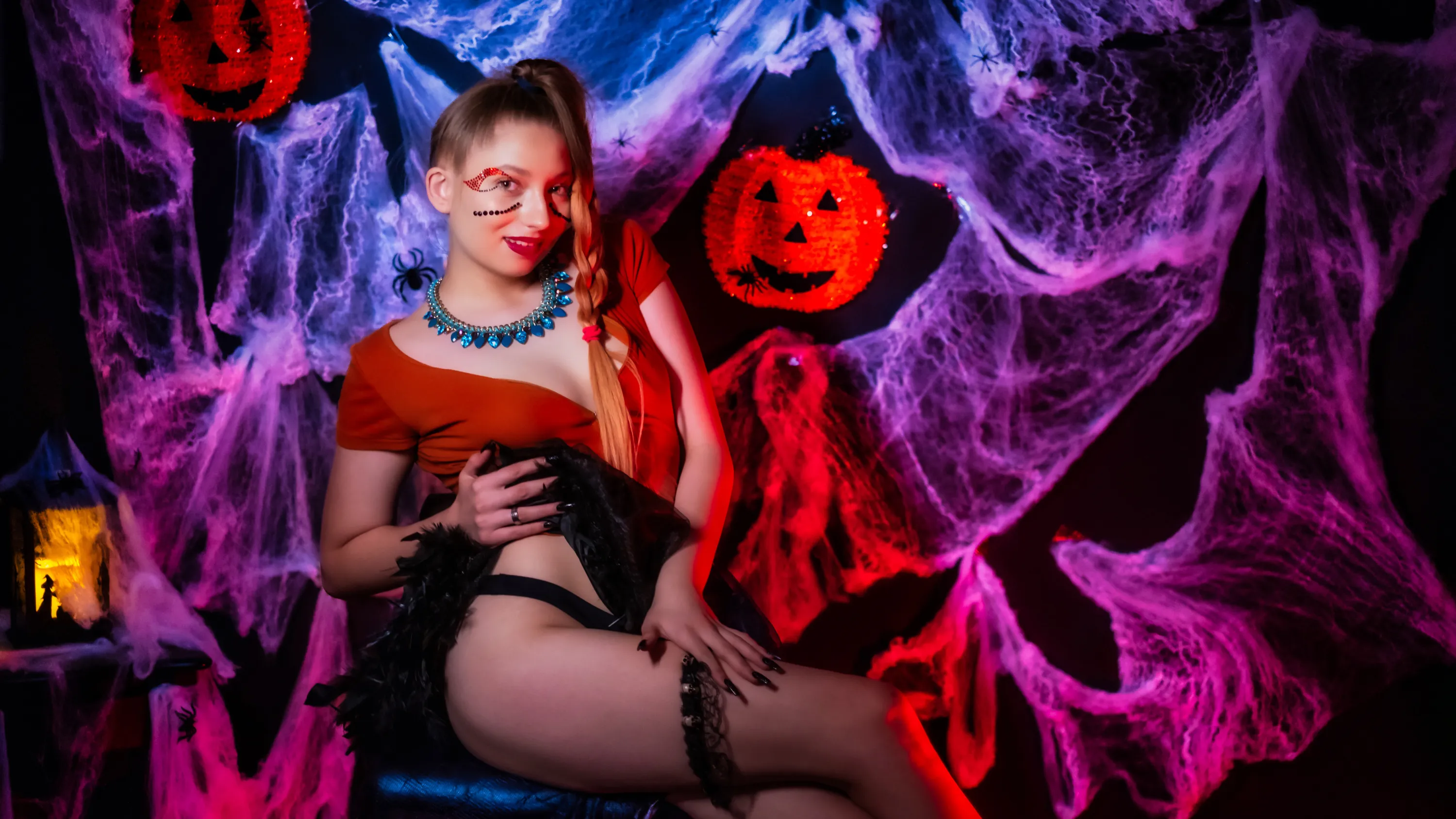 Live sex webcam photo for ArielBurn #7418475