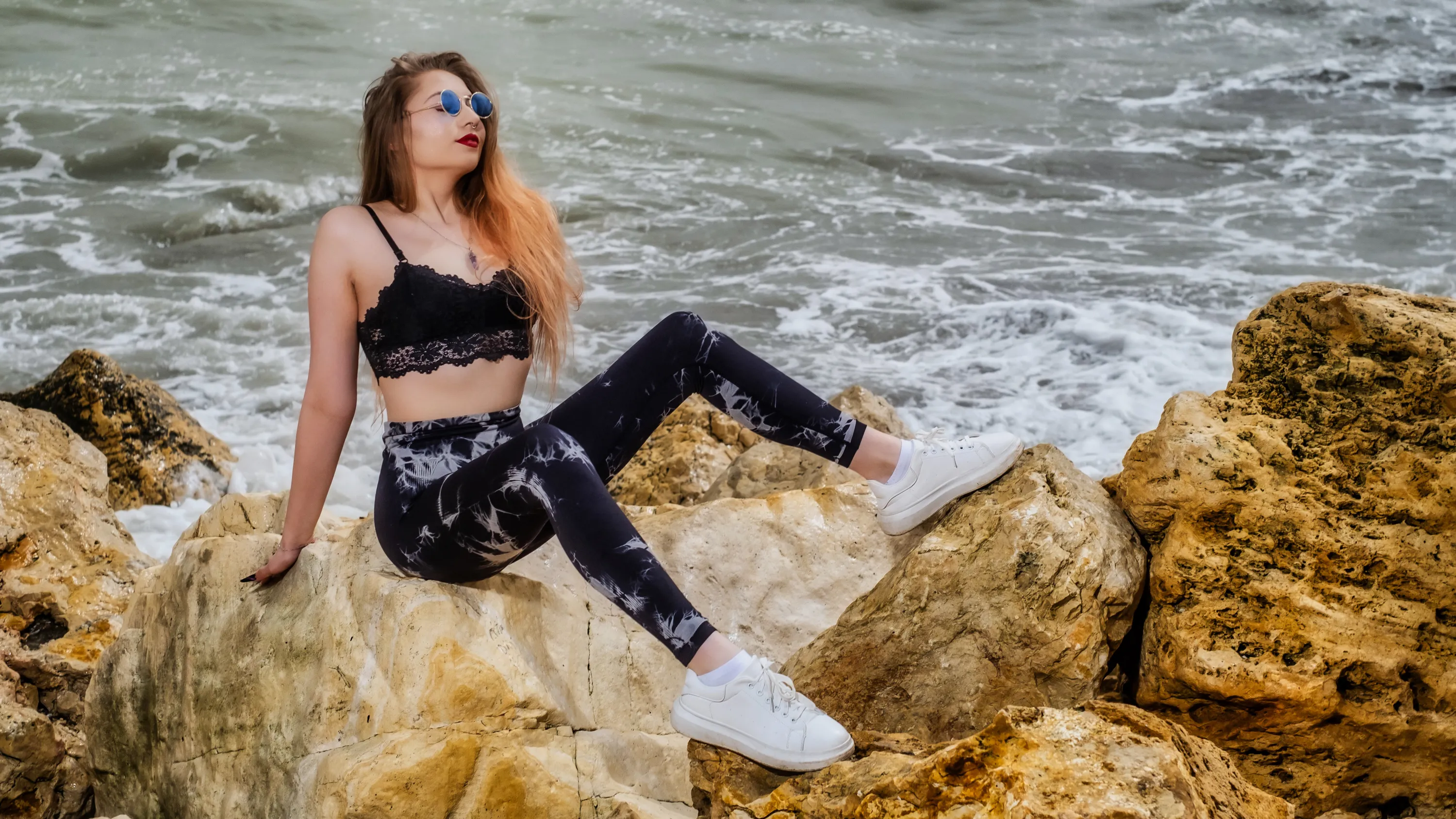 Live sex webcam photo for ArielBurn #7418561