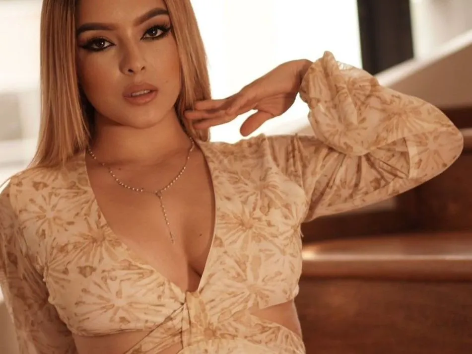 Live sex webcam photo for sharoncollins19 #5739734