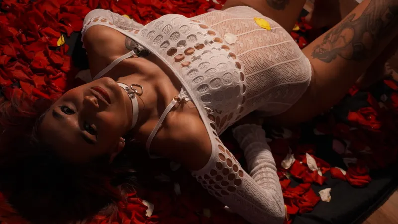 Live sex webcam photo for CharlotteHershel #6053213