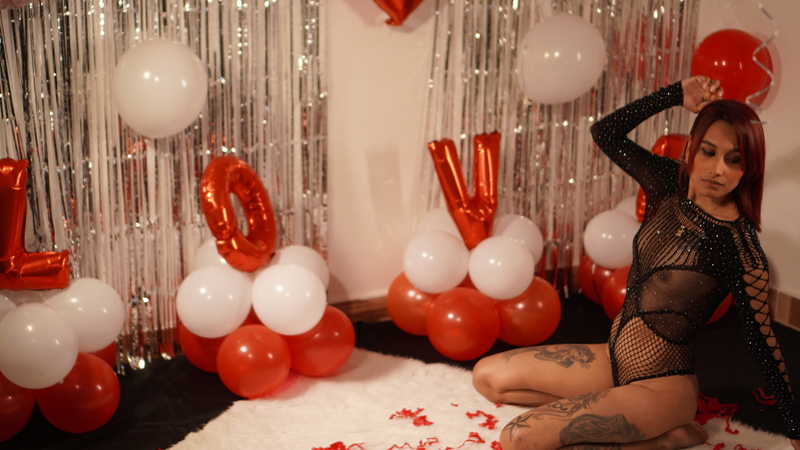 Live sex webcam photo for CharlotteHershel #6053237