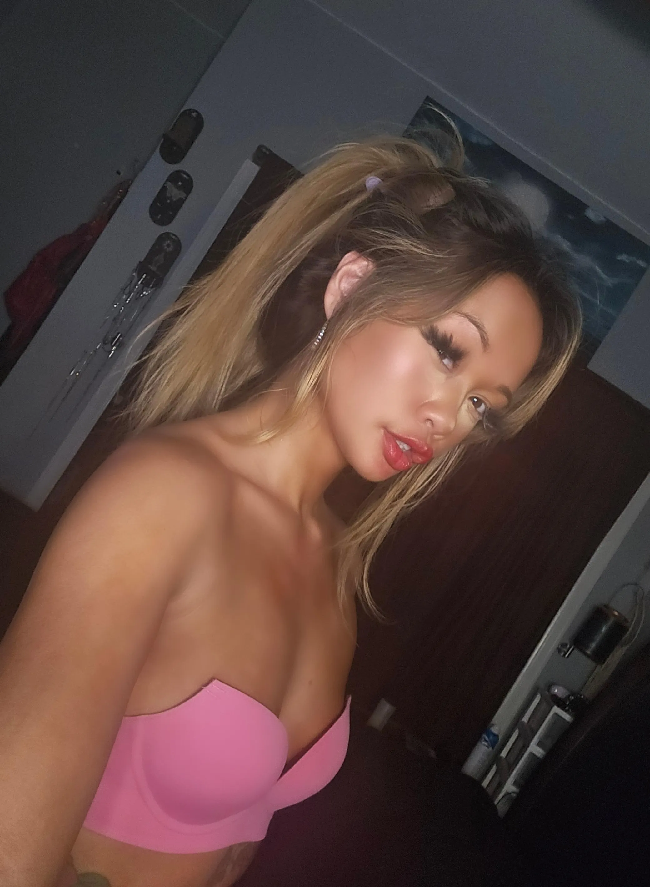 Live sex webcam photo for GoddessJadeHart #7274983