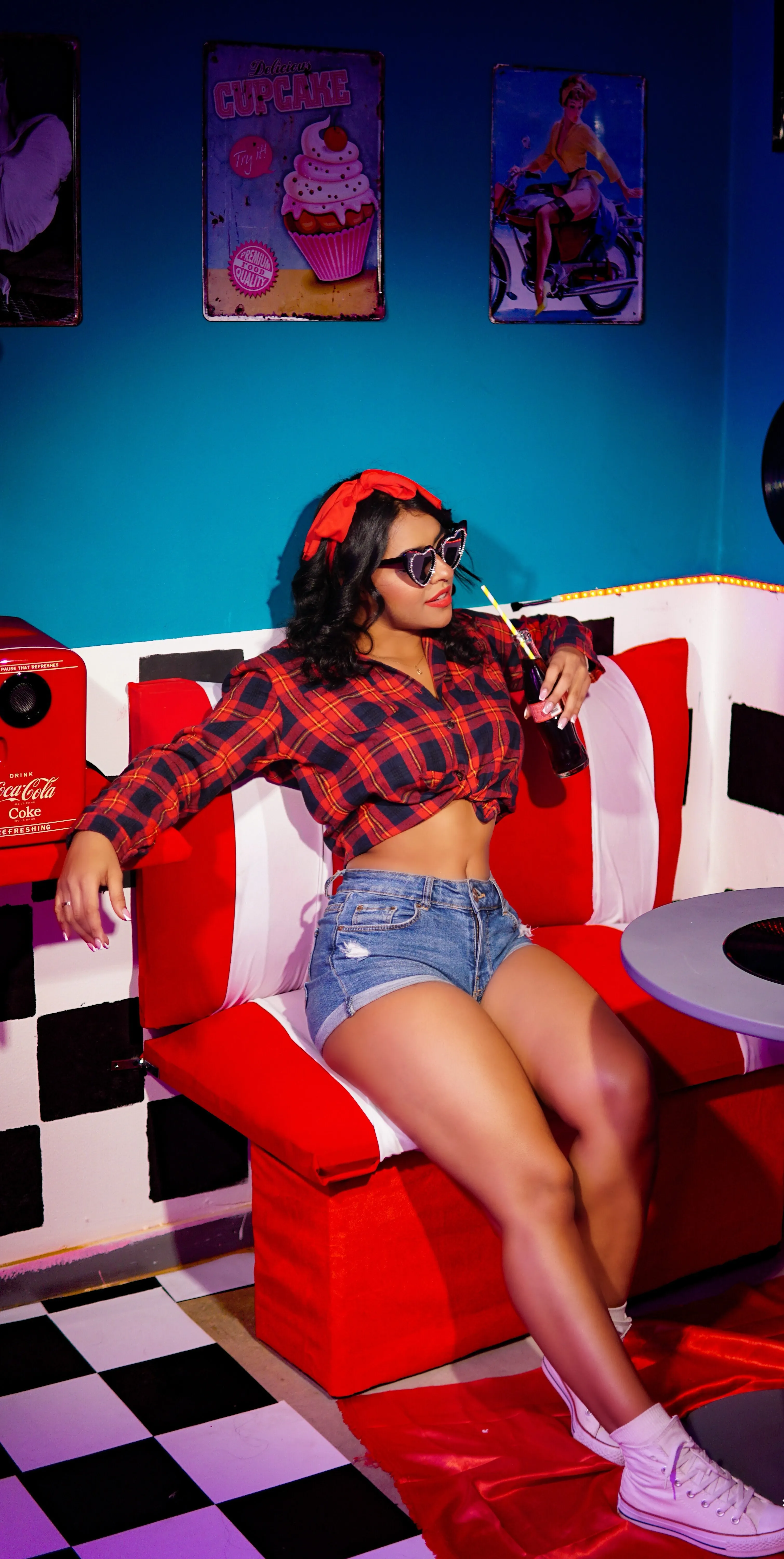 Live sex webcam photo for MiaaCaastro #7251501