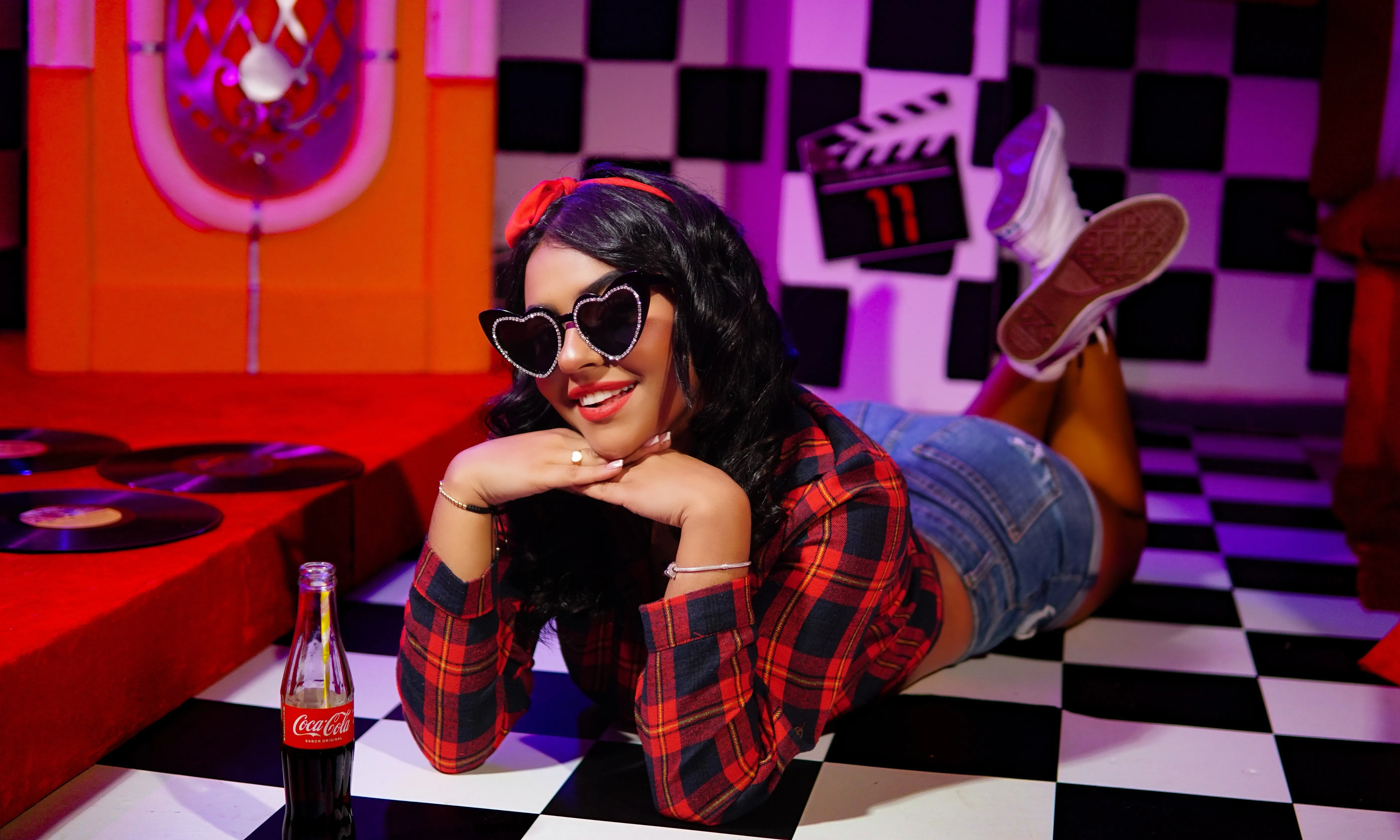 Live sex webcam photo for MiaaCaastro #7445373