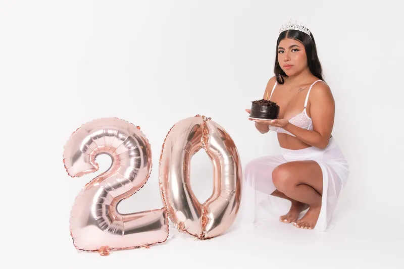 Live sex webcam photo for PaulaMonet #6417055